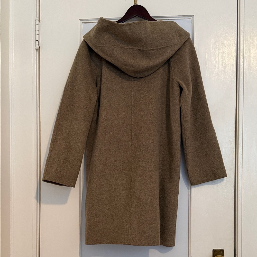 Vince Elegant Wool Tan Coat - Picture 6 of 7